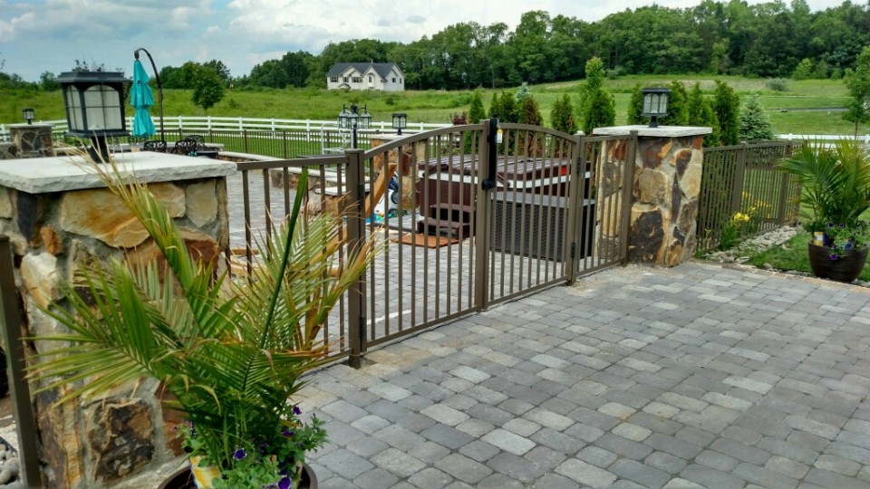 Pool Fence With Gate